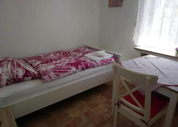 Gaestehaus „barbara” Mit Garage In 26919 * Brake (Wesermarsch)